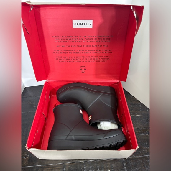 NEW Hunter Women's Play Short Rain Boot - Black - Women’s 11 - Picture 3 of 11